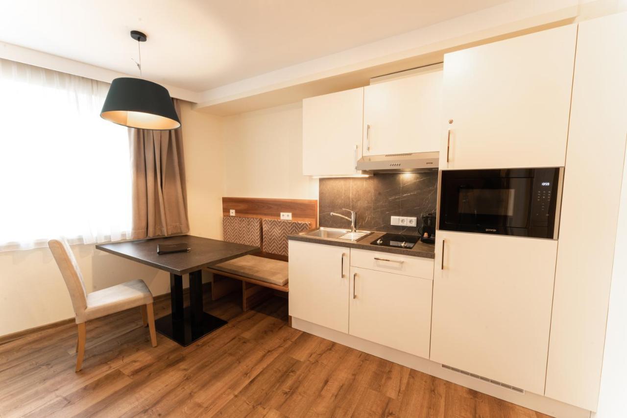 Aparthotel Dorfplatzl Garni Тукс Екстериор снимка