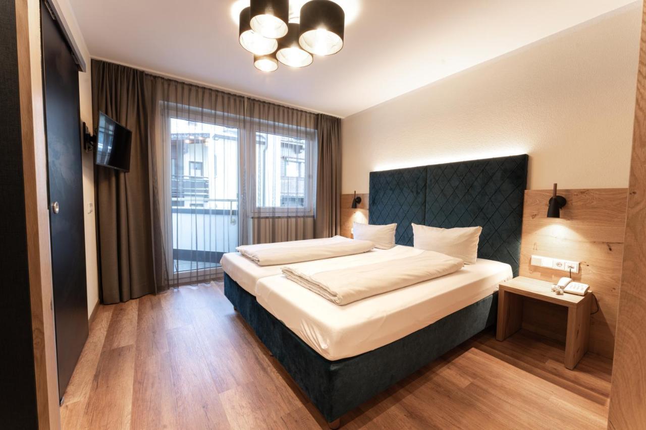 Aparthotel Dorfplatzl Garni Тукс Екстериор снимка