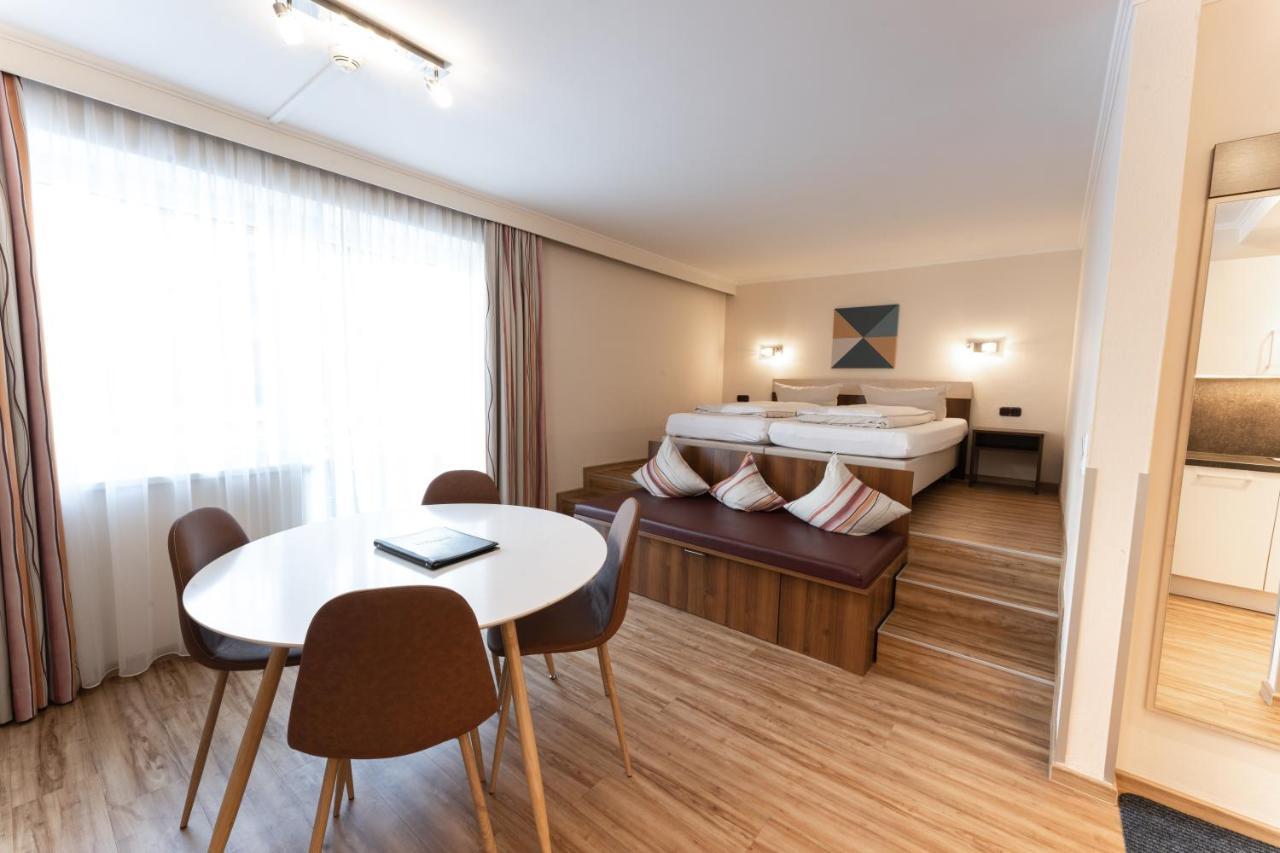 Aparthotel Dorfplatzl Garni Тукс Екстериор снимка