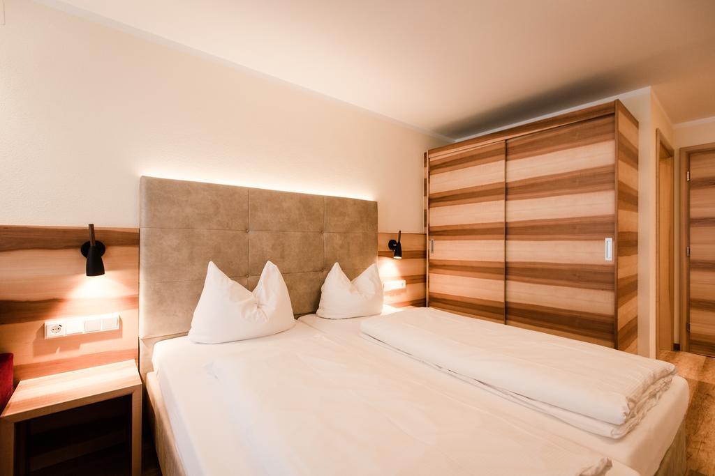 Aparthotel Dorfplatzl Garni Тукс Екстериор снимка