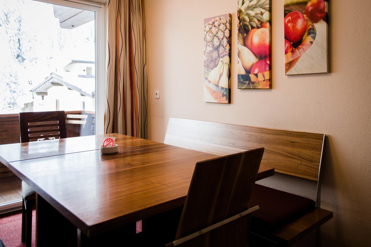 Aparthotel Dorfplatzl Garni Тукс Екстериор снимка
