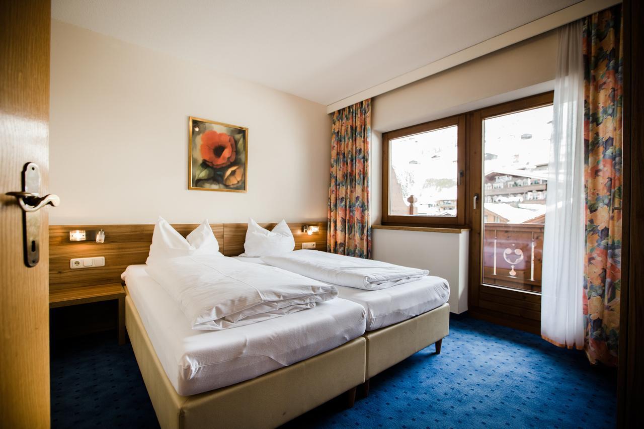 Aparthotel Dorfplatzl Garni Тукс Екстериор снимка